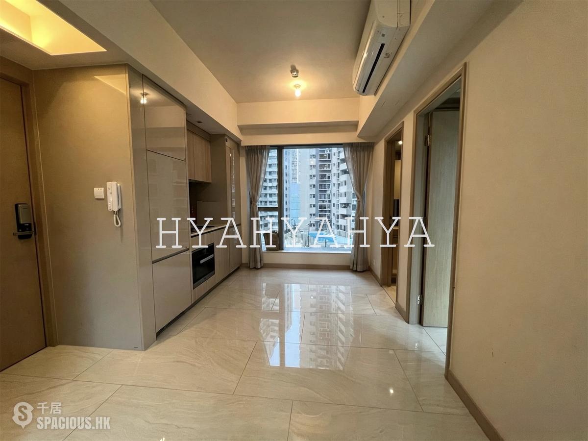 Sai Ying Pun - King's Hill 01