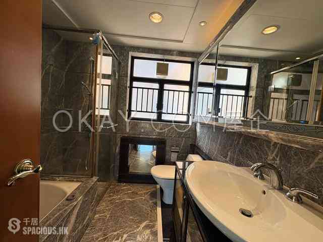 West Kowloon - The Arch Sun Tower (Block 1A) 08