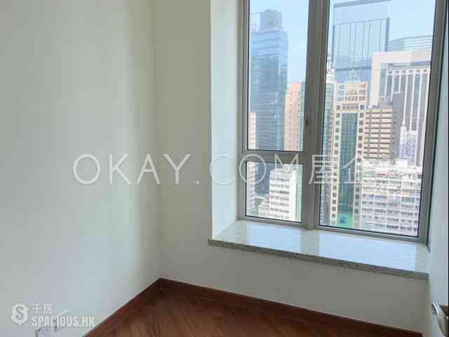 Wan Chai - The Avenue Phase 2 Block 1 06