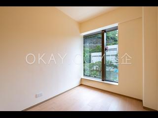 Shau Kei Wan - Island Garden 06