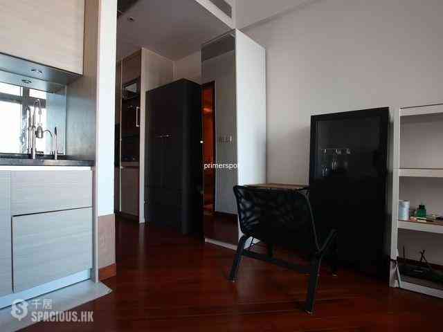 Wan Chai - The Avenue Phase 2 04