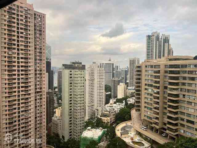 Mid Levels Central - Po Garden 01