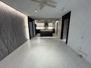 Mid Levels West - Peace Court 06