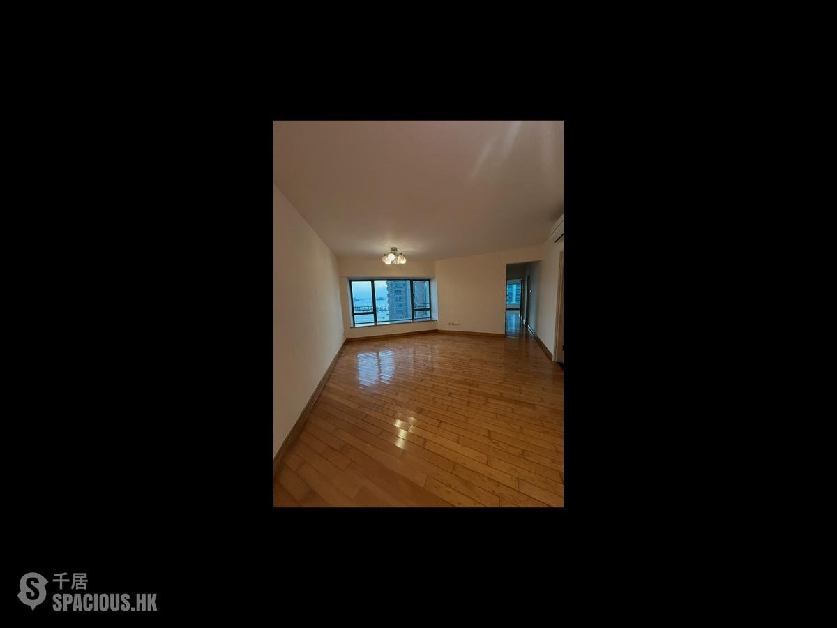 Tai Kok Tsui - Island Harbourview Block 7 01