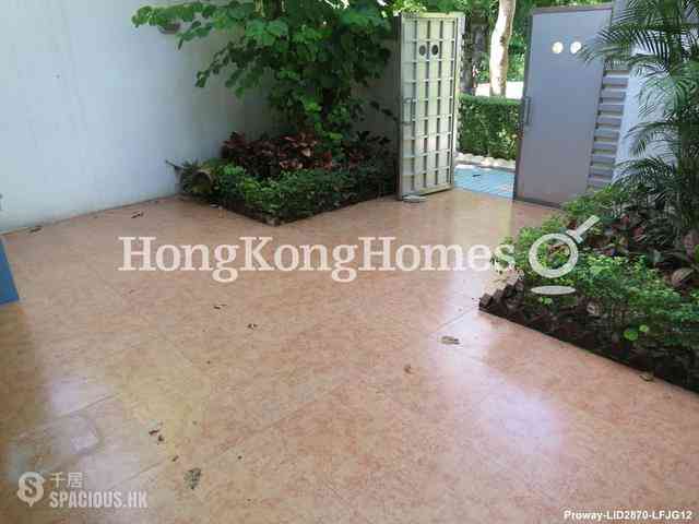 Repulse Bay - Burnside Estate 02