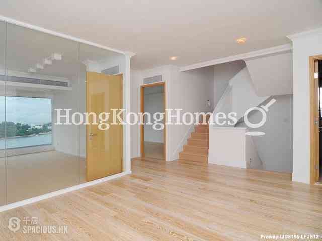 Chung Hom Kok - Pinewaver Villas 11