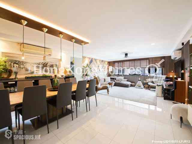 Jardines Lookout - Butler Towers 01
