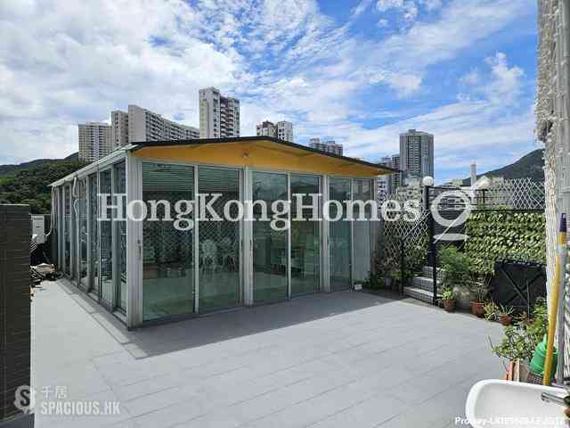 Tai Hang - Carnation Court 01