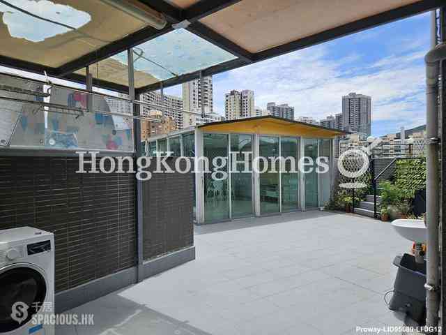 Tai Hang - Carnation Court 02