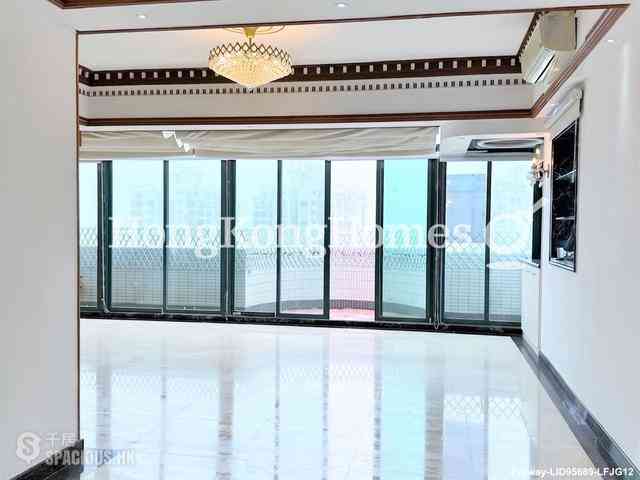 Tai Hang - Carnation Court 04