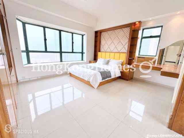 Tai Hang - Carnation Court 06