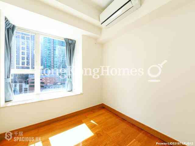 Soho - Centrestage 09