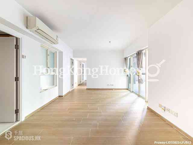 Soho - Centrestage 01