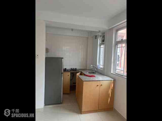 Kennedy Town - Han Yu Building 03