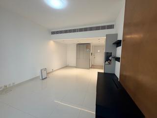 Wan Chai - Convention Plaza Apartments 09
