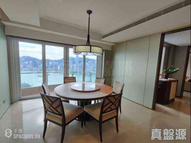 West Kowloon - The Harbourside 07