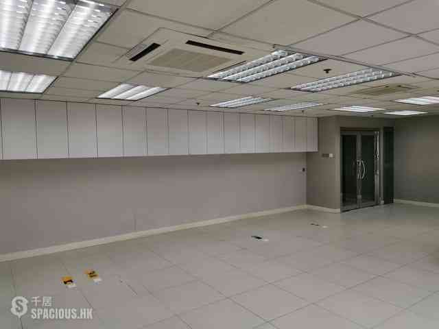 Kwun Tong - Crown Industrial Building 08
