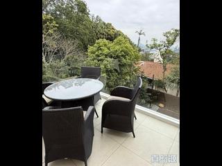 The Peak - Strawberry Hill 15