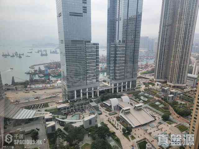 West Kowloon - The Arch Sky Tower (Block 1) 09