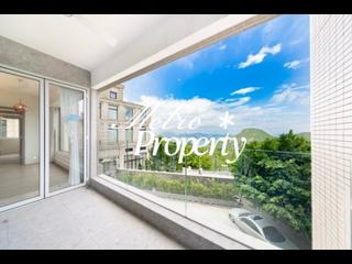 The Peak - Vivian Court 05