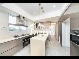The Peak - Vivian Court 16