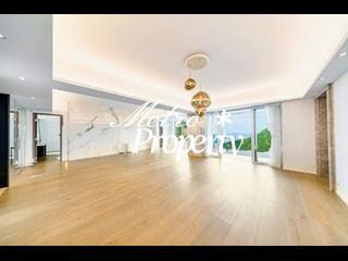 The Peak - Vivian Court 19