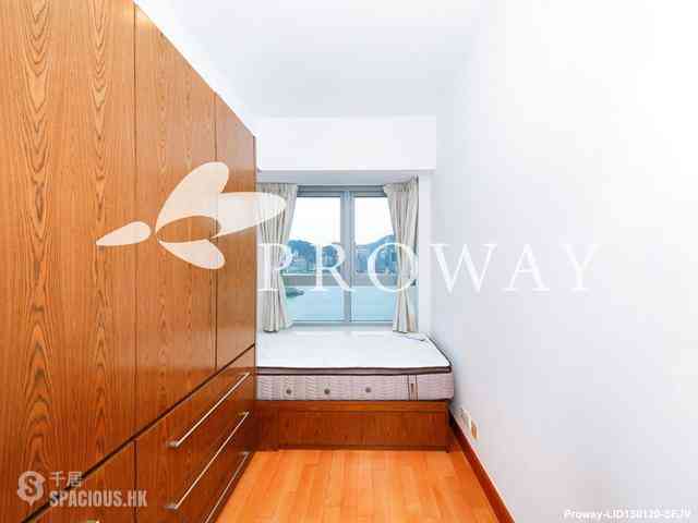 West Kowloon - The Harbourside 07
