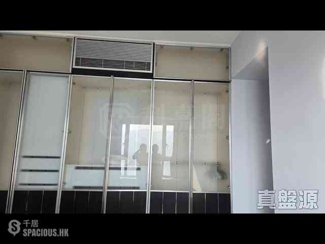West Kowloon - The Harbourside Block 2 03