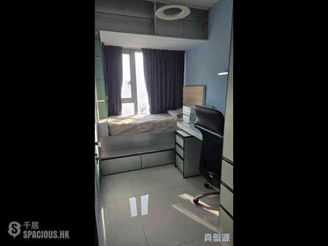 West Kowloon - The Harbourside Block 2 05
