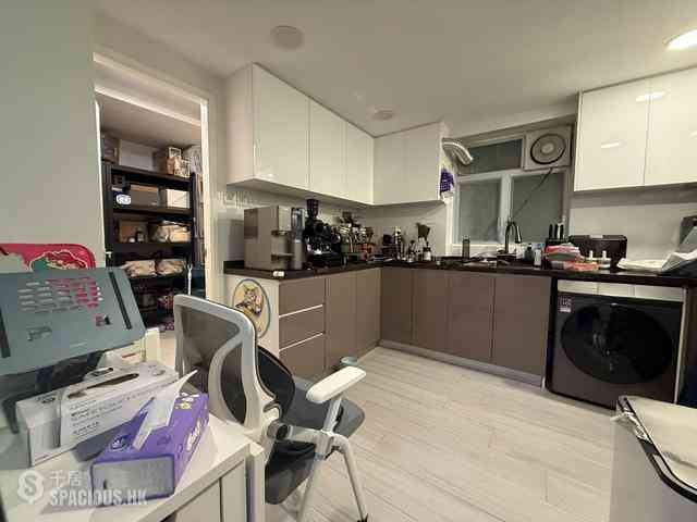 Tsim Sha Tsui - Far East Mansion 03
