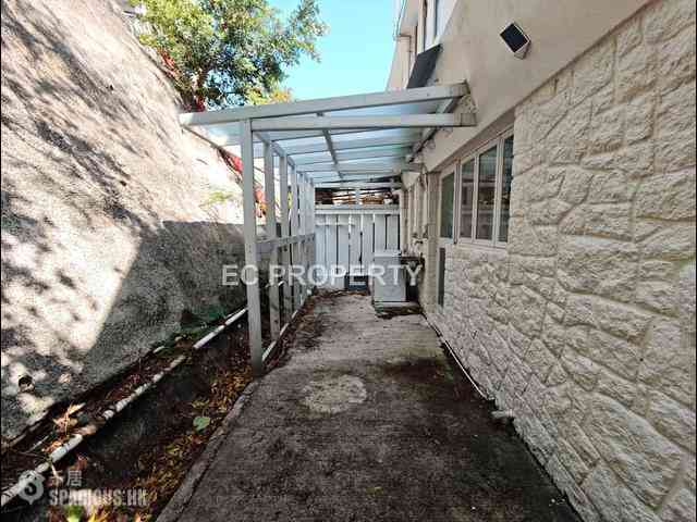 Chung Hom Kok - Jadebeach Villa 05