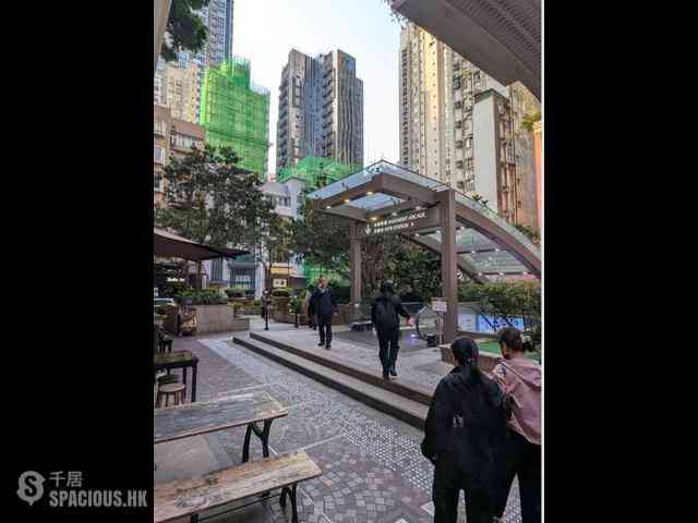 Wan Chai - The Avenue 06