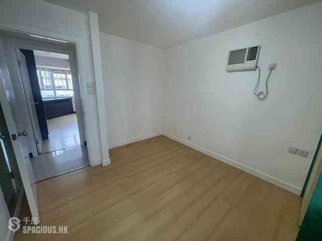 Sai Ying Pun - Wing Cheung Court 03