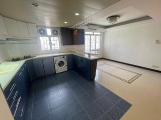 Sai Ying Pun - Wing Cheung Court 05