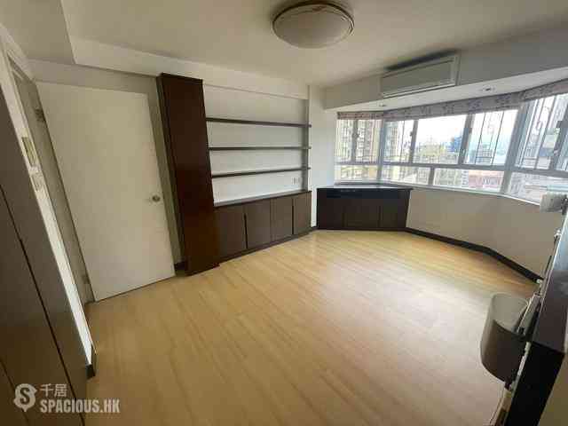 Sai Ying Pun - Wing Cheung Court 16