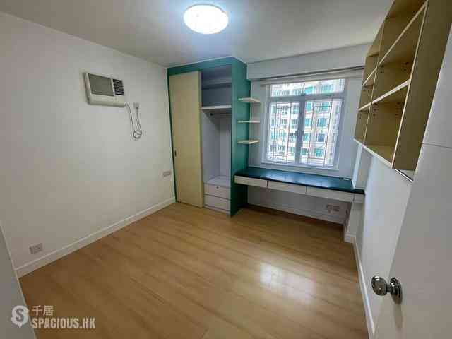 Sai Ying Pun - Wing Cheung Court 17