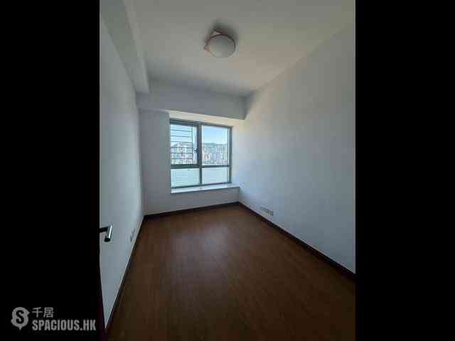 West Kowloon - The Harbourside Block 1 05