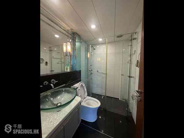 West Kowloon - The Harbourside Block 1 07