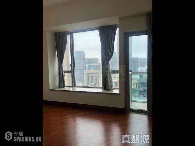 Wan Chai - The Avenue Phase 2 Block 2 01