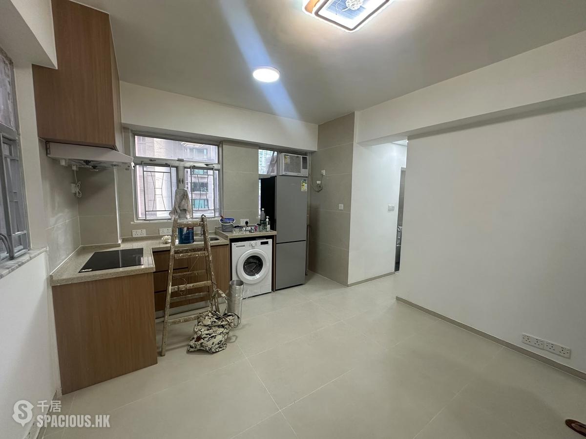 Wan Chai - Chuen Fung House 01