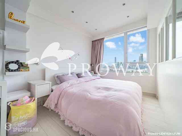Causeway Bay - Hoi Deen Court 06