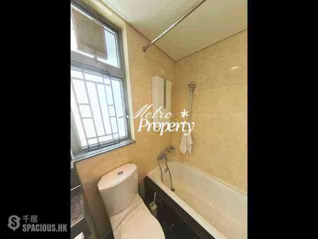 Kennedy Town - The Merton Tower 3 07