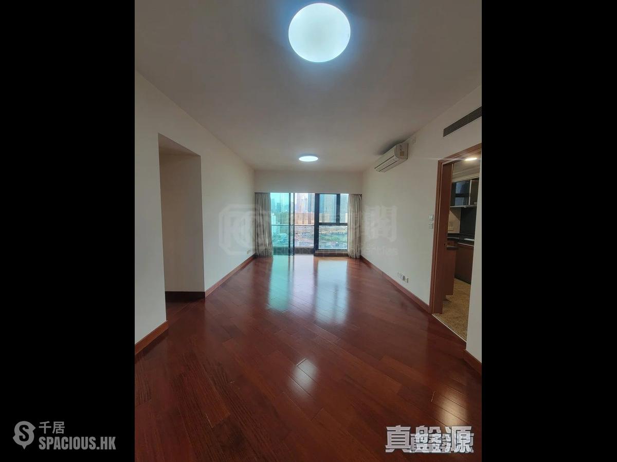 West Kowloon - The Arch Moon Tower (Block 2A) 01