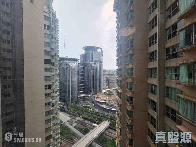 West Kowloon - The Waterfront Phase 1 Block 2 06