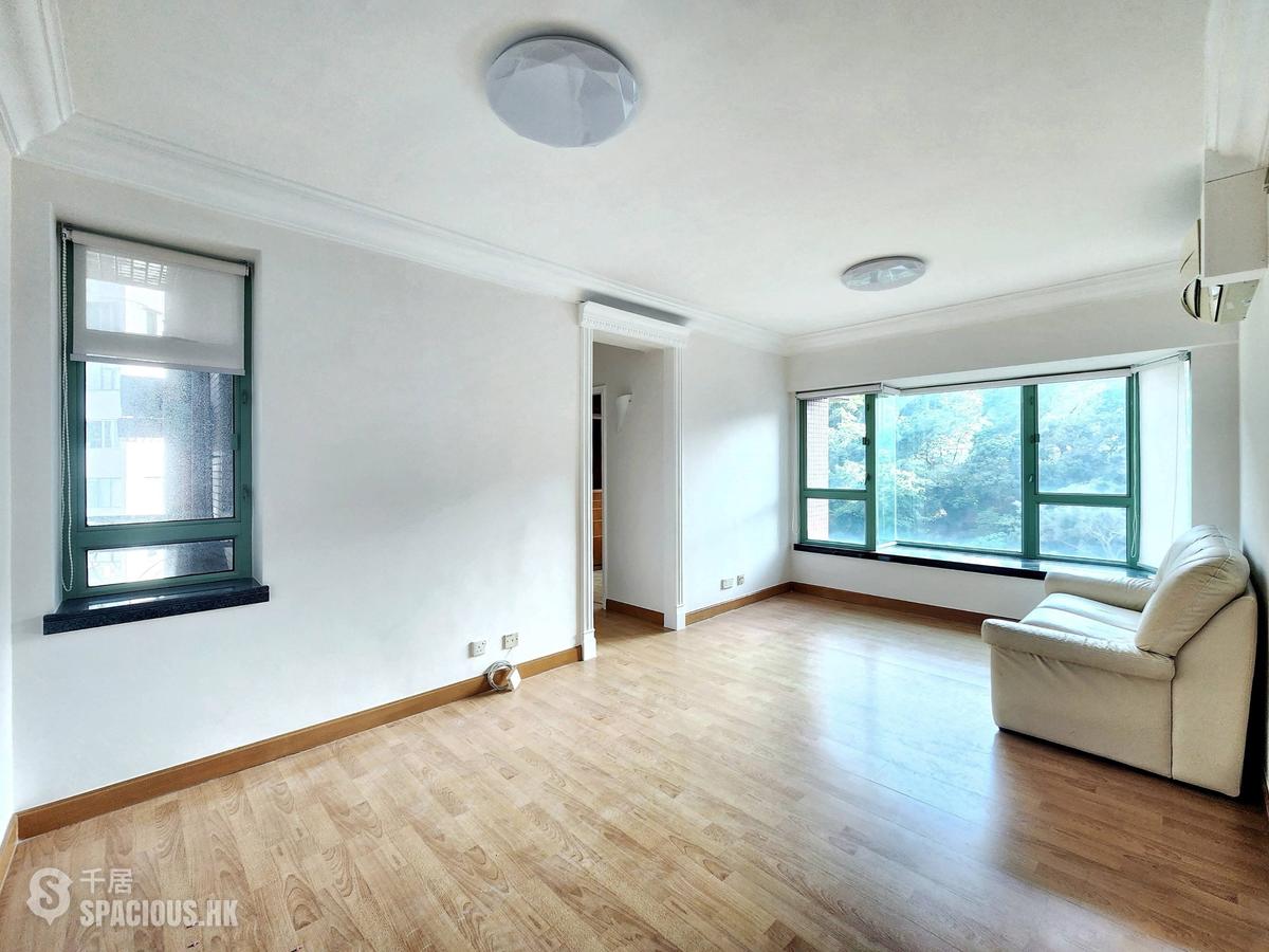 Wan Chai - Royal Court 01