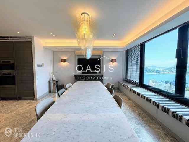 Chung Hom Kok - Pinewaver Villas 01