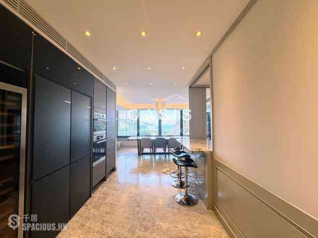 Chung Hom Kok - Pinewaver Villas 04