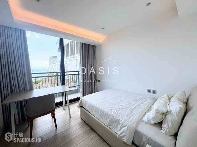 Chung Hom Kok - Pinewaver Villas 06