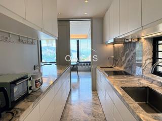Chung Hom Kok - Pinewaver Villas 13