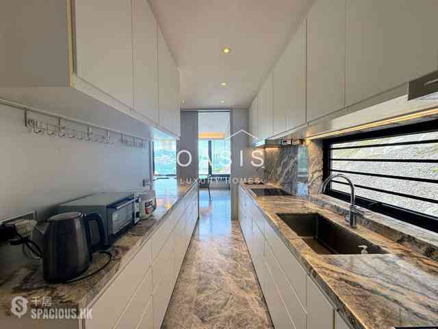 Chung Hom Kok - Pinewaver Villas 14